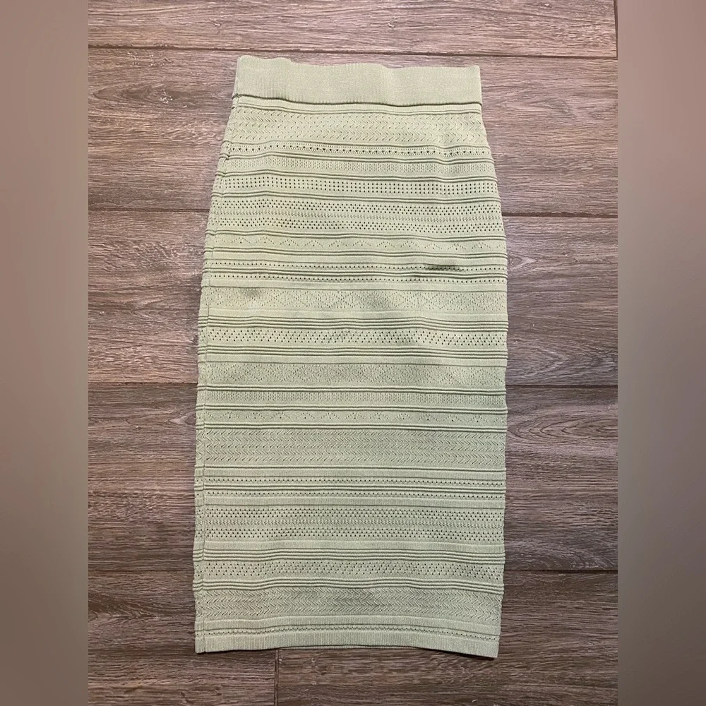 Babaton XS Green Bodycon Tube Skirt - Picture 3 of 8